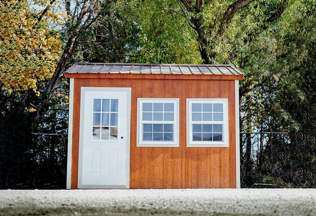 Tiny Home Model With Metal Roof For Sale near Nashville, Tennessee - Blacks Buildings